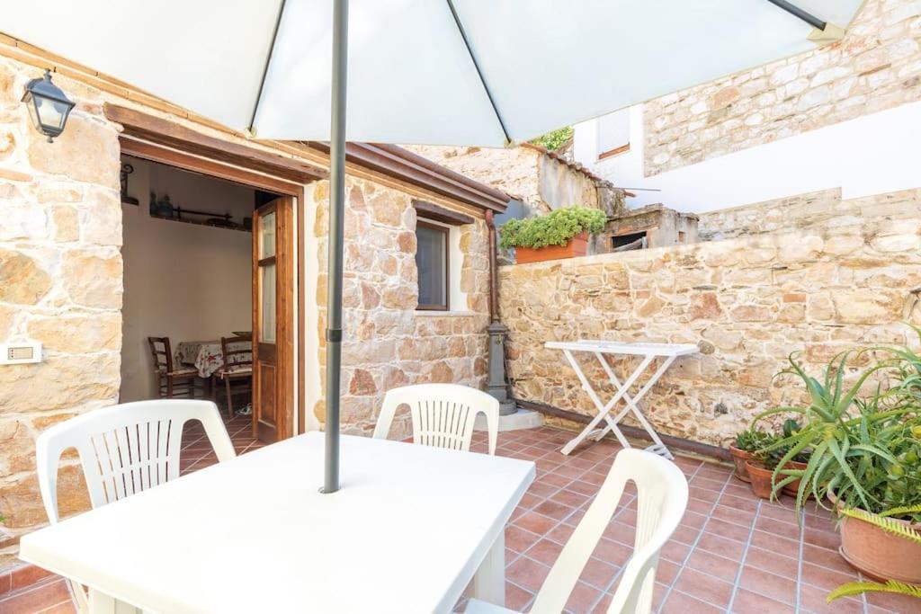 Domm'E Antoni Apartment Baunei Exterior photo
